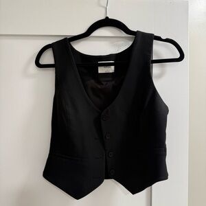 Aritzia Wilfred Black Button Vest
